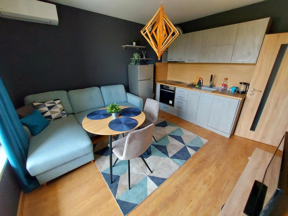 Grey Apartment Warna Exterior foto