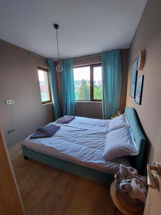 Grey Apartment Warna Exterior foto